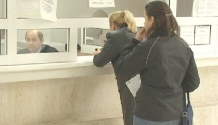 Contribuabilii din incinta Port, aşteptaţi să declare bunurile